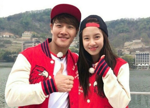 Kim Jong Kook từng buột miệng chửi thề khi bị "ép" thể hiện tình cảm với Song Ji Hyo