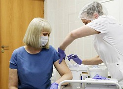 Nga tiêm mũi vaccine Covid-19 đầu tiên cho tình nguyện viên ở Moscow