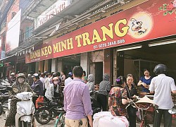 Những tiệm bánh Trung thu cổ truyền ngon nổi tiếng tại ba miền, năm nào khách mua cũng phải xếp hàng như thời bao cấp