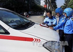 Thanh tra giao thông Hà Nội xử lý gần 1.000 taxi vi phạm trật tự an toàn giao thông