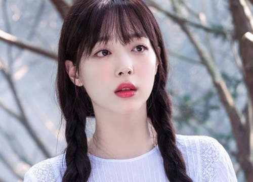 Biến căng: Bạn bè tố gia đình lợi dụng Sulli để "nướng" tiền, anh trai nữ idol gay gắt đáp trả bằng lời lẽ tục tĩu