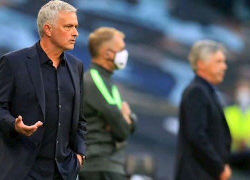 Mourinho nhận kỷ lục tệ hại nhất sự nghiệp sau trận thua Everton