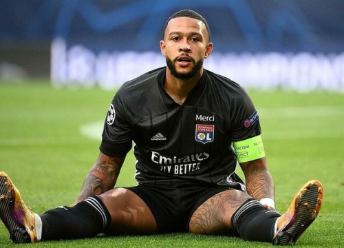 Barca không đủ tiền mua Memphis Depay