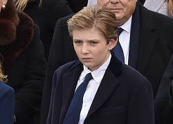 Barron Trump được cha ủng hộ sở thích bóng đá