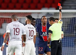 Diallo nhận thẻ đỏ, PSG may mắn giành chiến thắng phút bù giờ