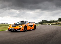 McLaren 620R có giá gần 300.000 USD