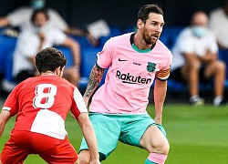 Messi được khen khi mặc áo hồng ra sân