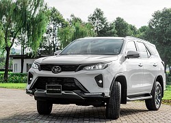 Toyota Việt Nam giới thiệu Fortuner 2020, bổ sung thêm 2 phiên bản đặc biệt