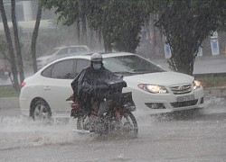 Kinh nghiệm "vàng" lái xe an toàn trong trời mưa bão lớn