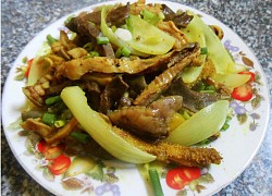 Lai rai lòng bò xào chua ngọt