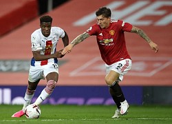 Zaha ghi 2 bàn vào lưới đội bóng cũ Man United