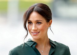 Harry tái xuất với diện mạo mới còn Meghan Markle lại lao đao với vụ kiện tai tiếng ngốn 53 tỷ đồng với những chi tiết gây bất lợi