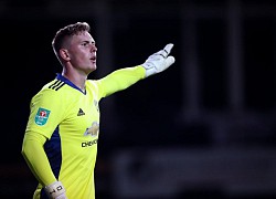 Henderson cứu thua xuất sắc: Solskjaer khen hết lời, De Gea lâm nguy