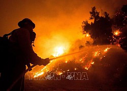 Mỹ: Bang California nỗ lực khống chế cháy rừng trước khi thời tiết cực đoan quay trở lại