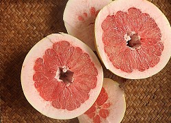 Bạn đã biết cách bóc vỏ bưởi cực dễ dàng, chỉ cần vài thao tác là xong!