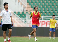 CLB Nam Định dùng hậu vệ già nhất V-League đấu Công Phượng