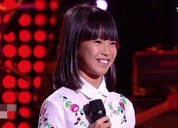 Cô bé gốc Việt gây xúc động khi hát Bonjour Vietnam tại The Voice Kids Pháp