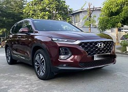 Hyundai SantaFe mới chạy 2.000 km bán 1,2 tỷ ở Sài Gòn