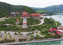 Chùa Cái Bầu - ngôi chùa ven biển đẹp nhất Quảng Ninh