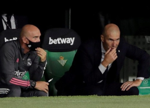 Real thắng nhọc nhờ VAR, HLV Zidane phủ nhận "đi đêm" với trọng tài