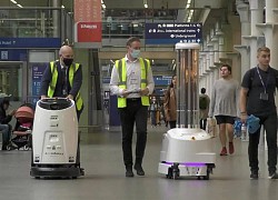 Robot làm sạch và khử trùng nhà ga ở Anh