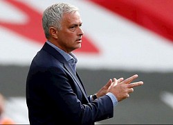 Thầy trò Mourinho được đặc cách đi tiếp tại cúp Liên đoàn Anh