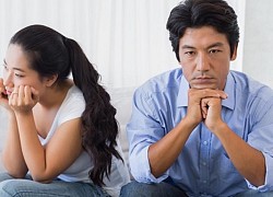 Chỉ dám ăn nửa gói mì tôm để tiết kiệm mua nhà nhưng mẹ chồng lại đứng tên