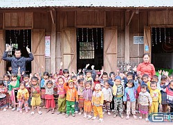 Mơ ước có ánh điện của cặp vợ chồng giáo viên mầm non nơi thâm sơn cùng cốc