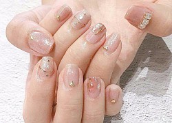 Những mẫu nail nổi bật đầu năm 2021