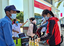 Quảng Ngãi 'trả lại' 3,5 tỉ đồng tiền khen thưởng cho học sinh