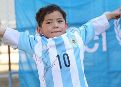 Cậu bé Afghanistan bị đe dọa bắt cóc sau khi gặp Messi