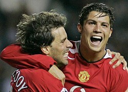 Ferdinand: 'Nistelrooy từng bảo Ronaldo đi diễn xiếc'