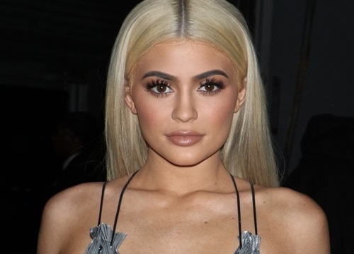 Kylie Jenner thay đổi như thế nào trong những năm qua?