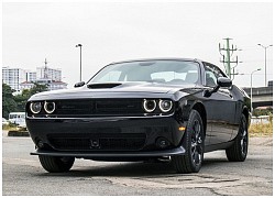 Khám phá "xe cơ bắp" Dodge Challenger GT bản 2021 đầu tiên về Việt Nam