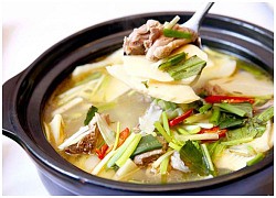 Canh gà nấu măng ngọt ngon đến giọt cuối cùng