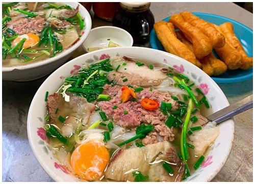 3 quán phở ở Hà Nội có món sốt vang ngon