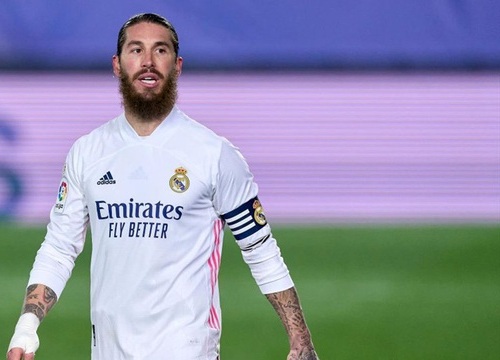 Sergio Ramos đẩy Real Madrid vào thế cực khó