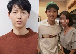 Song Joong Ki lần đầu tiên xuất hiện công khai sau ly hôn: Già nua, sụt cân nhiều?