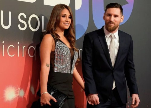 Tâm lý bất ổn, Messi vẫn chống 'lệnh vợ'