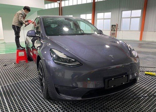 Xe điện Tesla vừa mở hàng tại Trung Quốc đã bán đắt như tôm tươi, 100.000 đơn chốt chỉ trong vòng vài tiếng