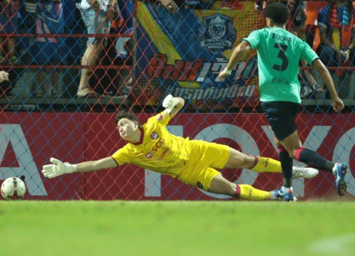 'Cerezo Osaka muốn mua Đặng Văn Lâm'