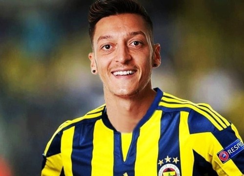 Hé lộ số áo của Mesut Ozil khi gia nhập Fenerbahce