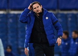 HLV Lampard lên tiếng việc bị các cầu thủ Chelsea nổi dậy 'đâm sau lưng'