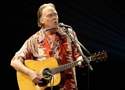 Nam nghệ sĩ Neil Young bán 50% danh mục các bài hát của mình cho Hipgnosis Songs