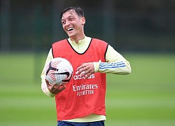 Arsenal phải 'đền' hơn 7 triệu bảng để tiễn Mesut Ozil