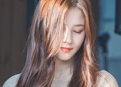 Fanpage 500 nghìn likes của BLACKPINK ra mặt bảo vệ Nancy (MOMOLAND) sau khi bị tung ảnh chụp lén khiến fan xúc động