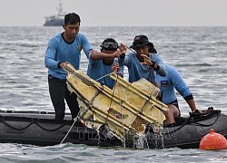 Hàn Quốc cử tàu hỗ trợ Indonesia tìm kiếm nạn nhân vụ rơi máy bay