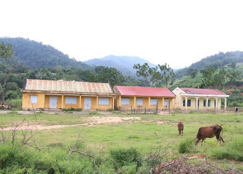 Hàng trăm điểm trường ở Kon Tum bỏ hoang