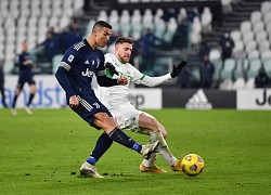 Ronaldo cân bằng kỷ lục cầu thủ ghi nhiều bàn thắng nhất thế giới