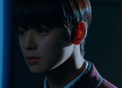 Cha Eun Woo bị xe đâm mà bay như chim ở True Beauty, netizen cười ngất: &#8220;Chờ anh đáp đất em ngủ được một giấc&#8221;